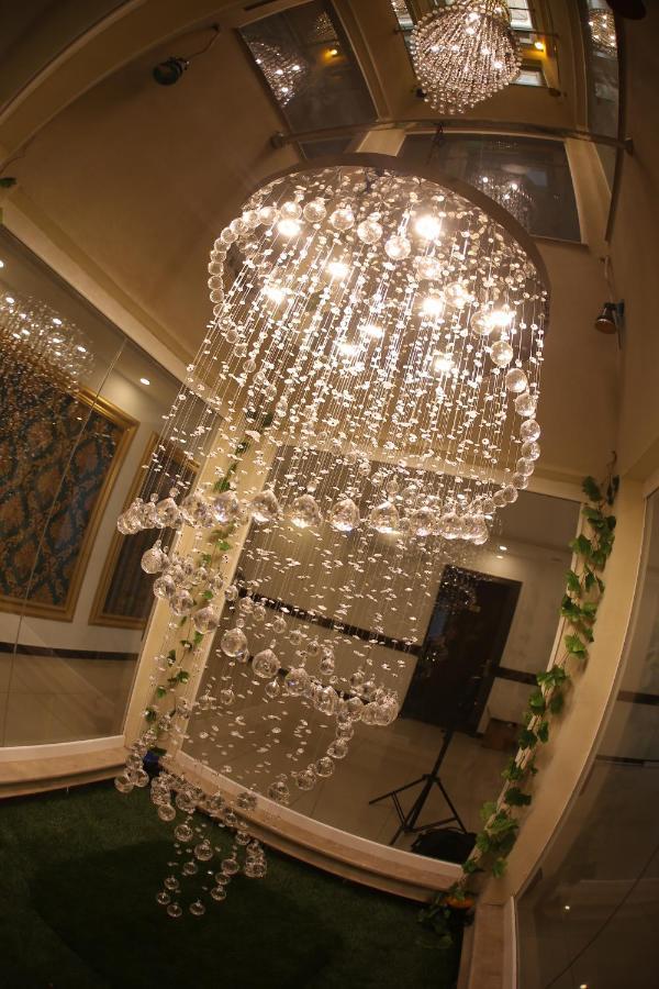 Grand Mongolia Hotel Равалпинди Экстерьер фото